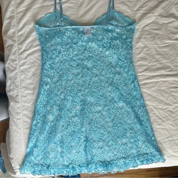 [SOLD] VINTAGE la Vie en Rose floral blue lace slip - Picture 7 of 10